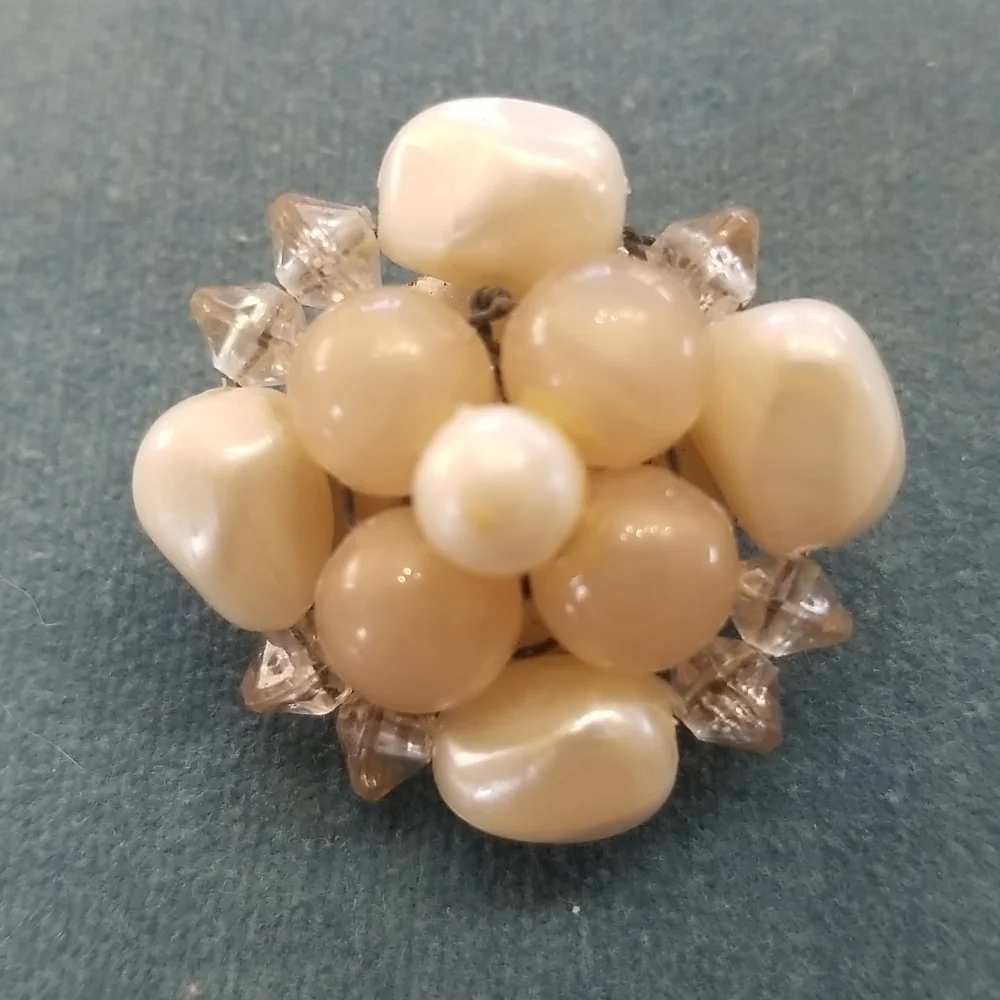 Vtg 1950's Clip Earrings